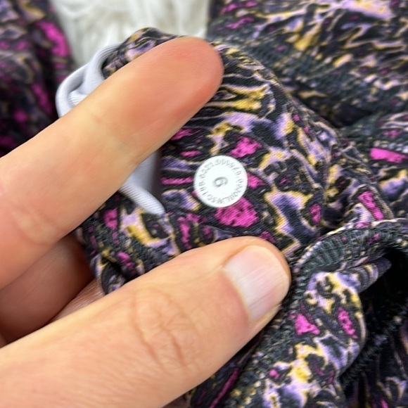 Lululemon Invigorate High-Rise Tight 25" Topography Multi - Picture 5 of 5